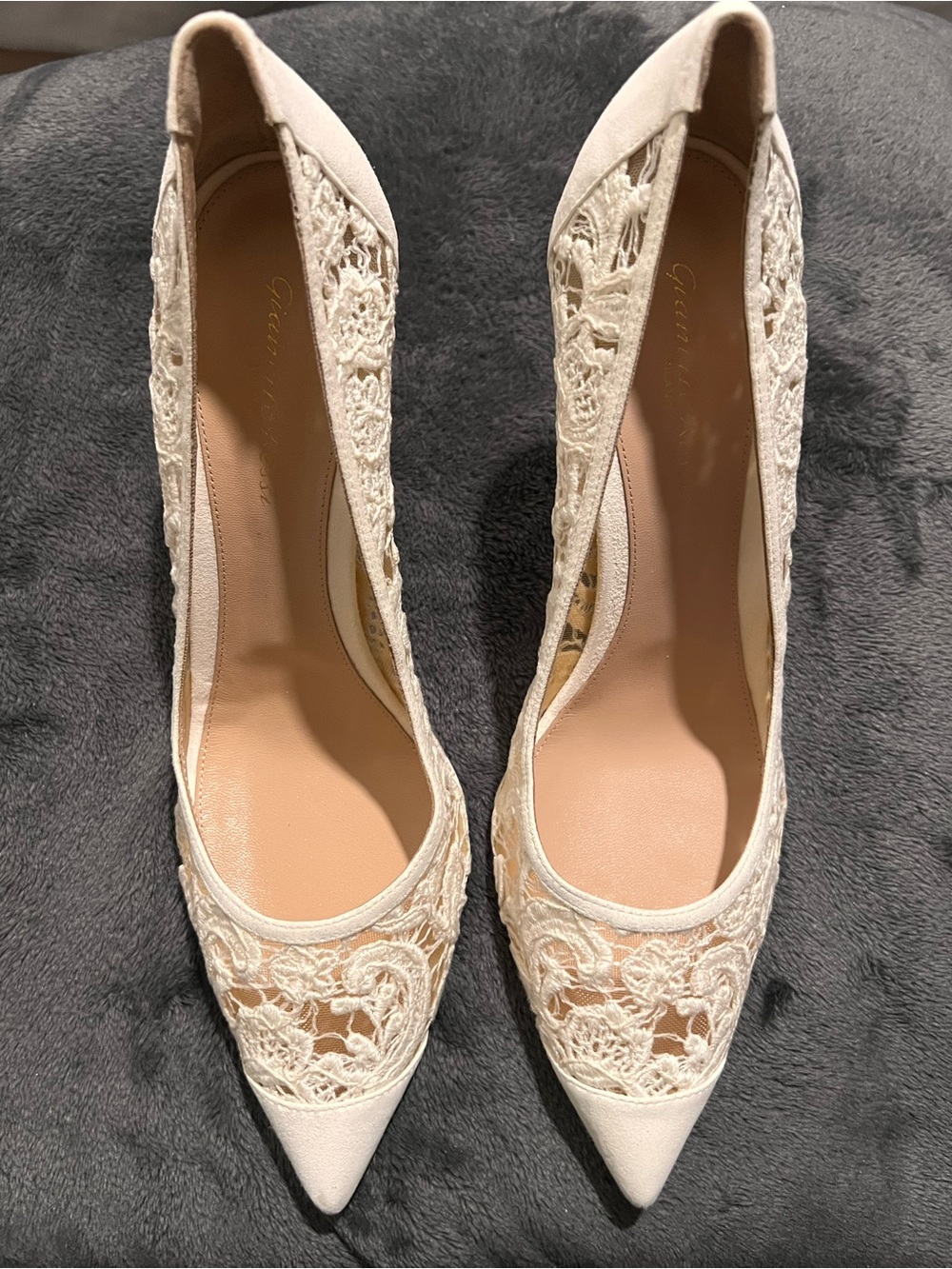 Gianvito Rossi Cream Lace Pointed-Toe Pumps
